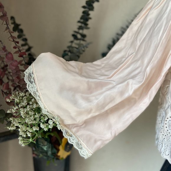 VINTAGE 70's Miss Dior Pale Pink and Cream Intimate Cover Up S - Picture 2 of 7